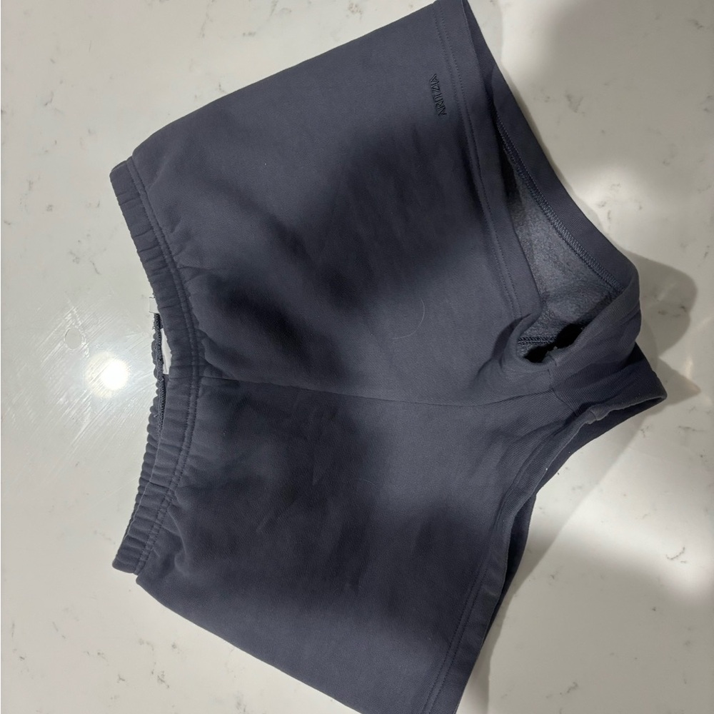 Aritzia Perfect Fit Sweatfleece Sweatshorts